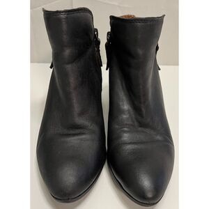 Frye Judith Double Zip Black Leather ankle booties. Size 6.5